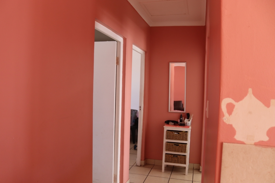 3 Bedroom Property for Sale in Louwville Western Cape